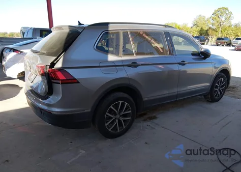 2020 Volkswagen Tiguan 2.0T Se/2.0T Se R-Line Black/2.0T Sel from USA, damaged, VIN 3VV3B7AX0LM162502